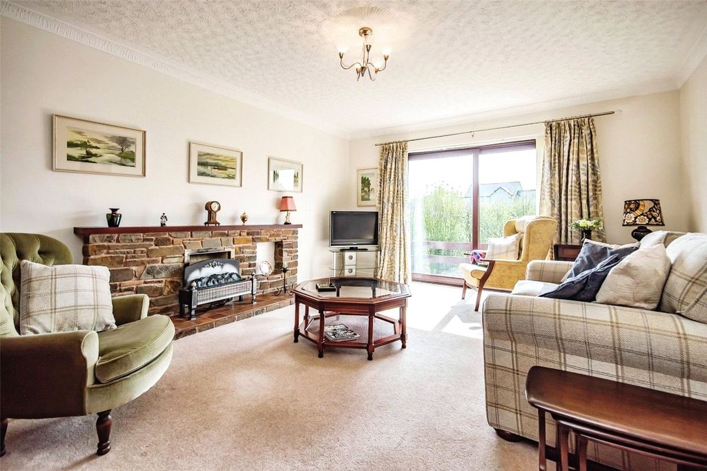 Property photo 2 of 15 Picture No. 09
