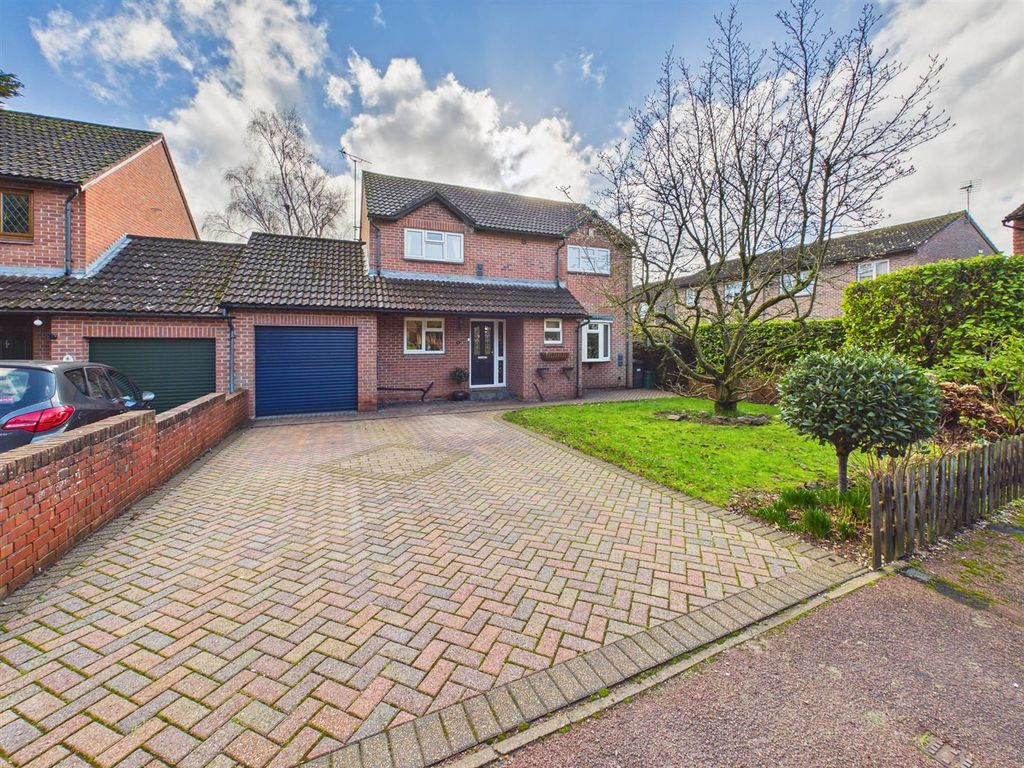 Property photo 1 of 17 Cam05510G0-Pr0152-Still019.Jpg