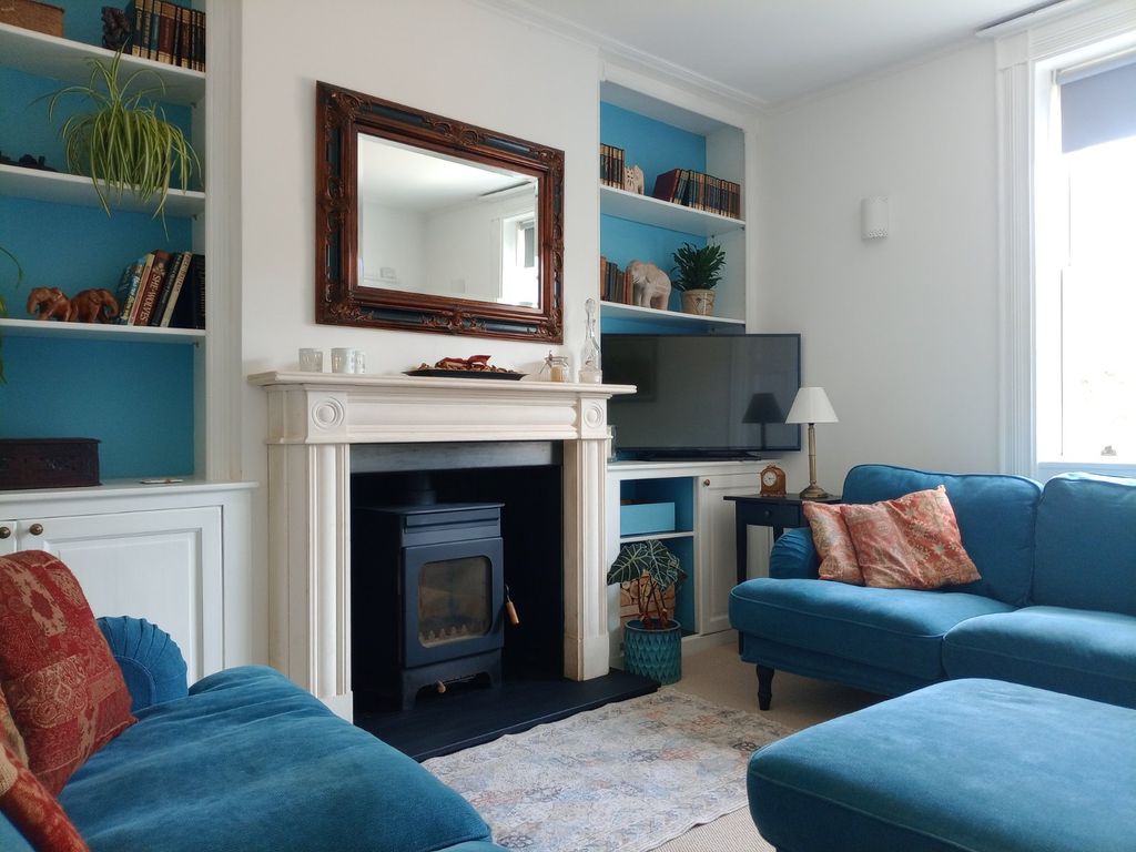 Property photo 3 of 34 Sitting Room