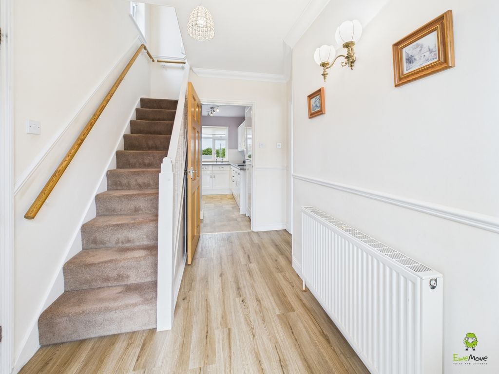 Property photo 2 of 23 Presented By Clinton At Ewemove Bexleyheath And Da
