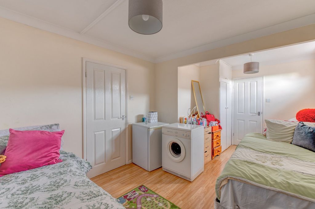 Property photo 3 of 8 Picture No. 03