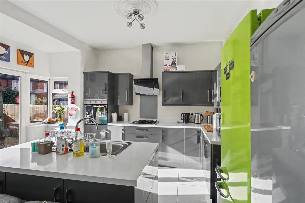 Property photo 2 of 18 40_Img_9894-Img_9896.Jpeg