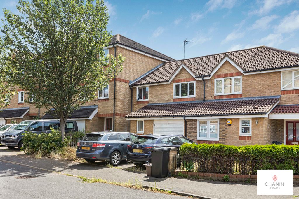 Property photo 1 of 27