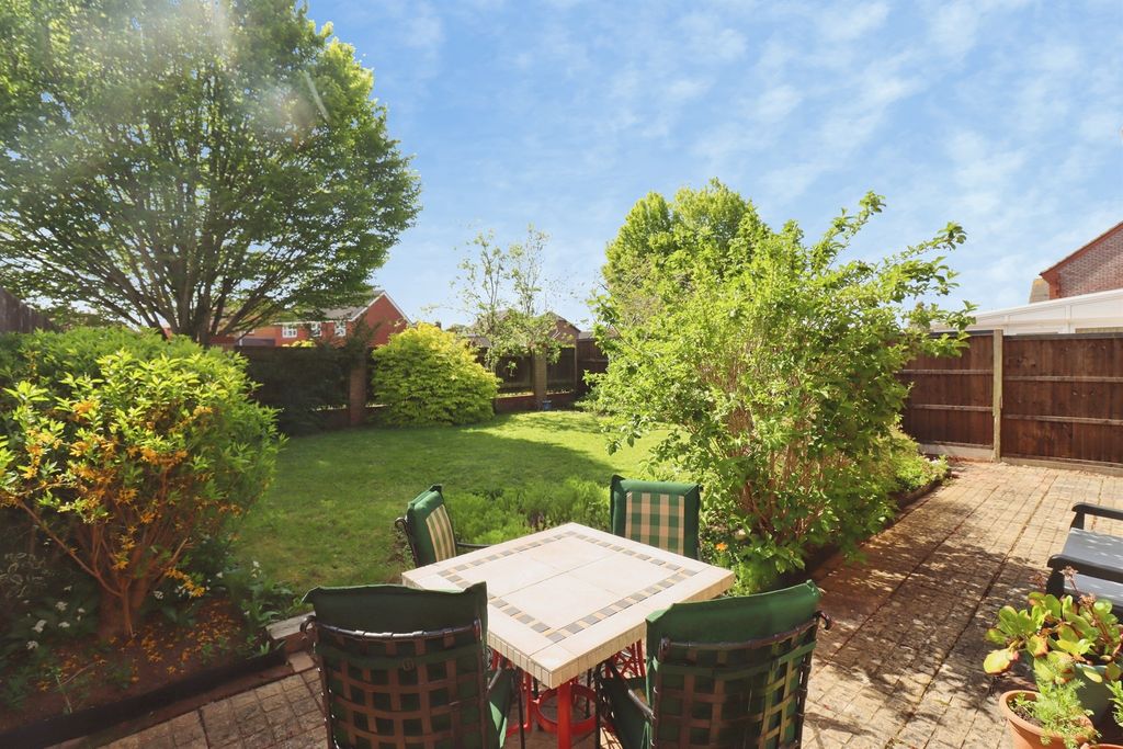Property photo 2 of 18