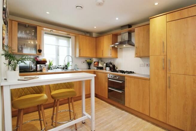 Property photo 1 of 9 Kitchen