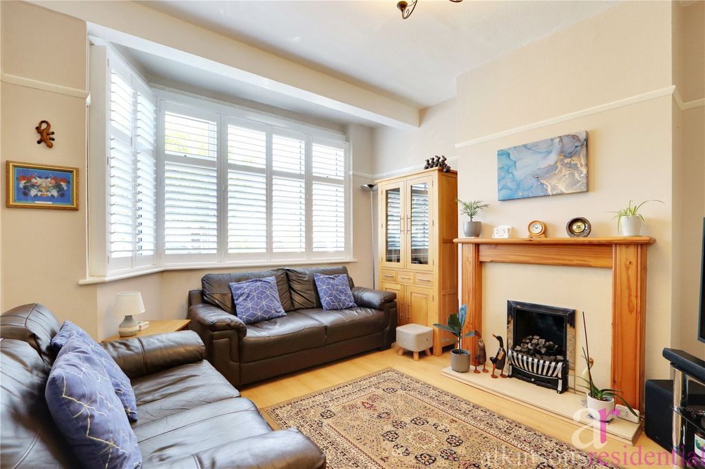 Property photo 2 of 24 Picture No. 15