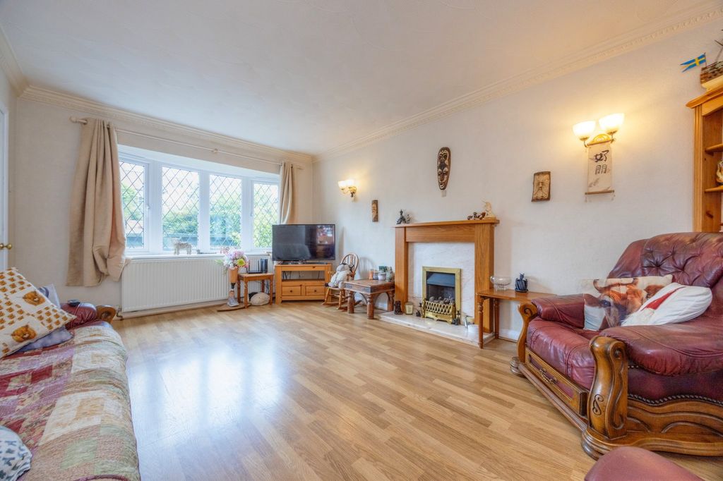 Property photo 2 of 30