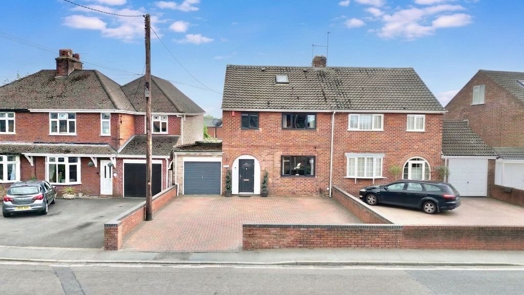 Property photo 1 of 34