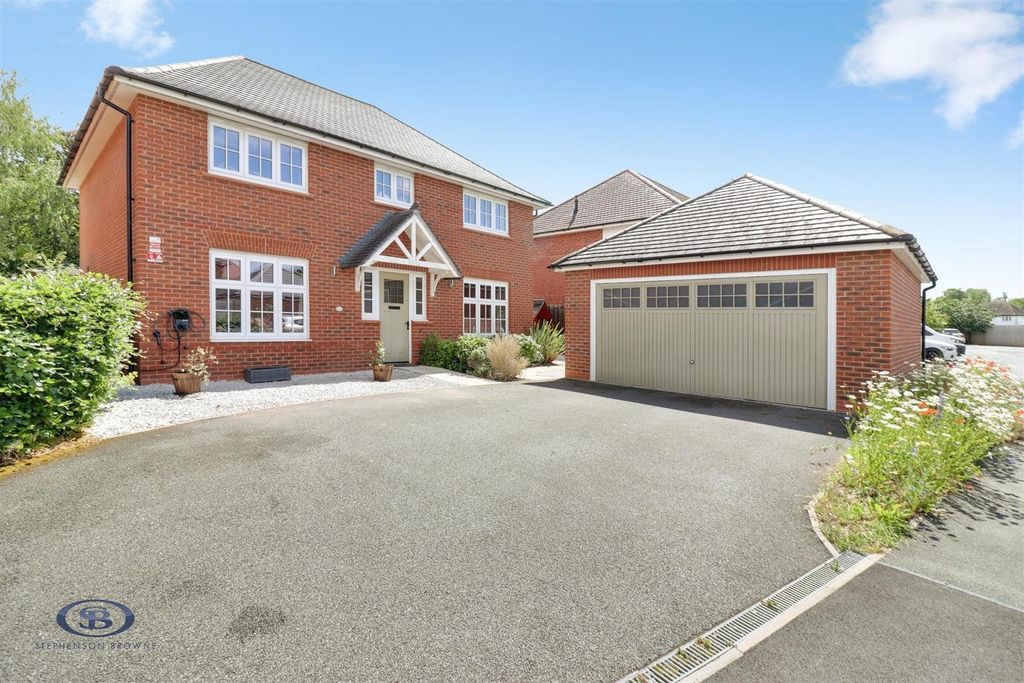 Property photo 1 of 35