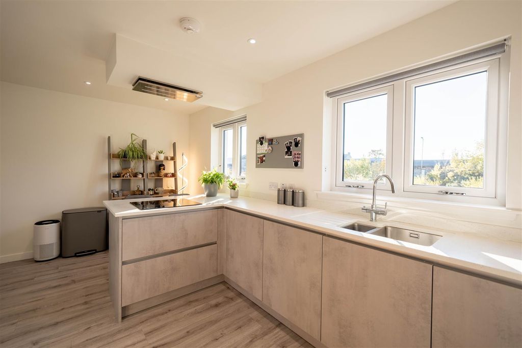 Property photo 3 of 43 Dsc07478-Hdr.Jpg