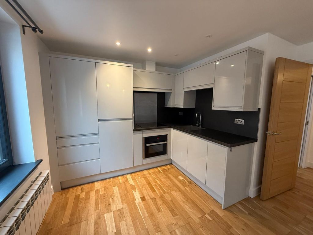 Property photo 3 of 12 Img_0582.Jpg