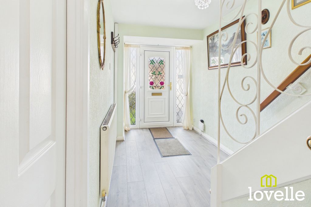 Property photo 3 of 22