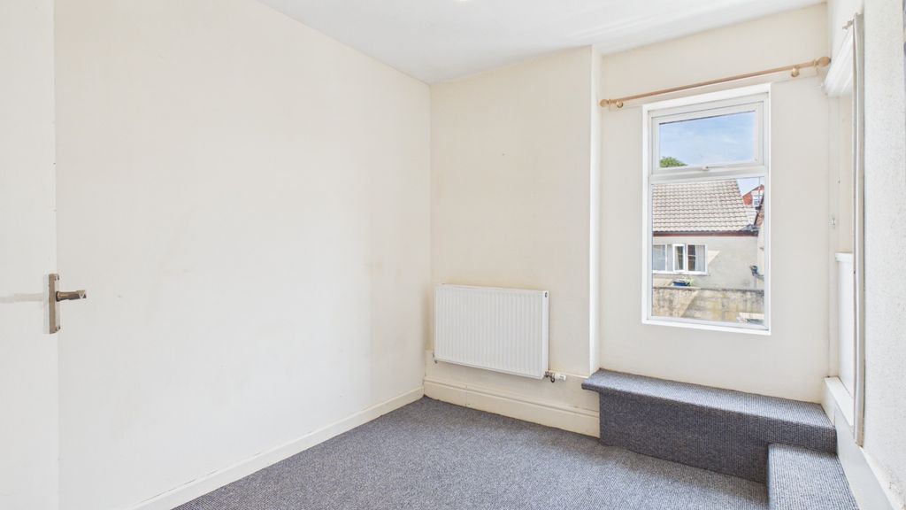 Property photo 3 of 9 3975486