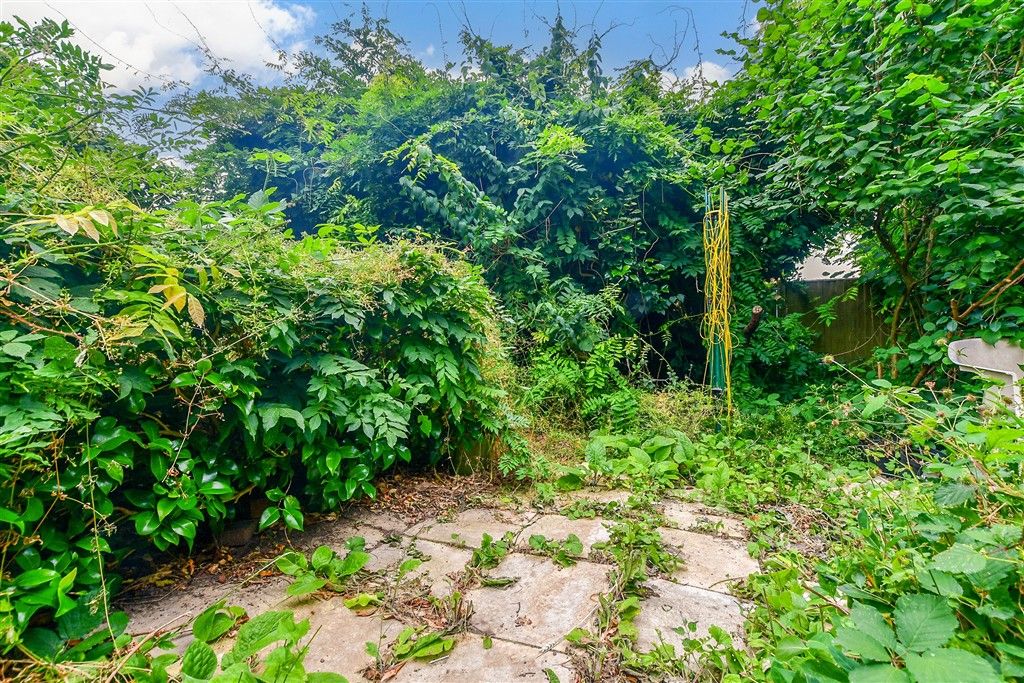 Property photo 3 of 14 Patio / Decking