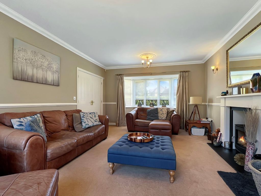 Property photo 2 of 30