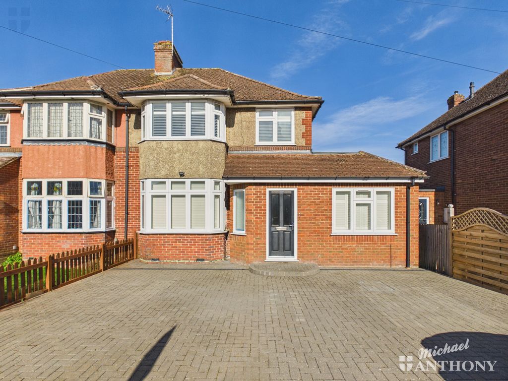 Property photo 1 of 19 Cam03852G0-Pr0569-Still002