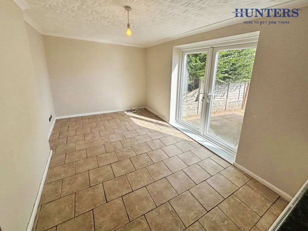 Property photo 2 of 9 Pbox-Img.Jpg
