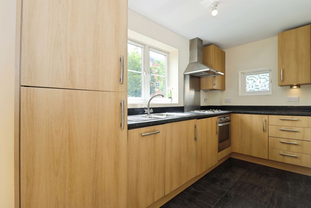Property photo 3 of 12 Pbox-Img.Jpg