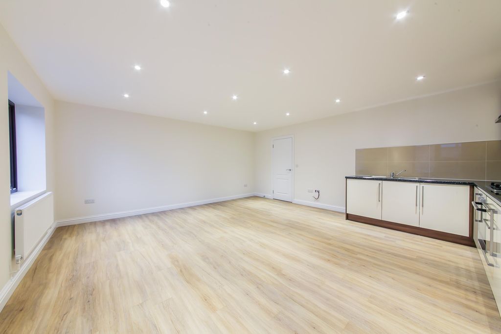 Property photo 3 of 4 Living Room