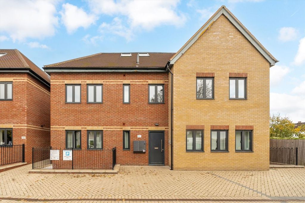 Property photo 1 of 1