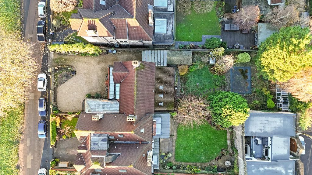 Property photo 3 of 28 Picture No. 36