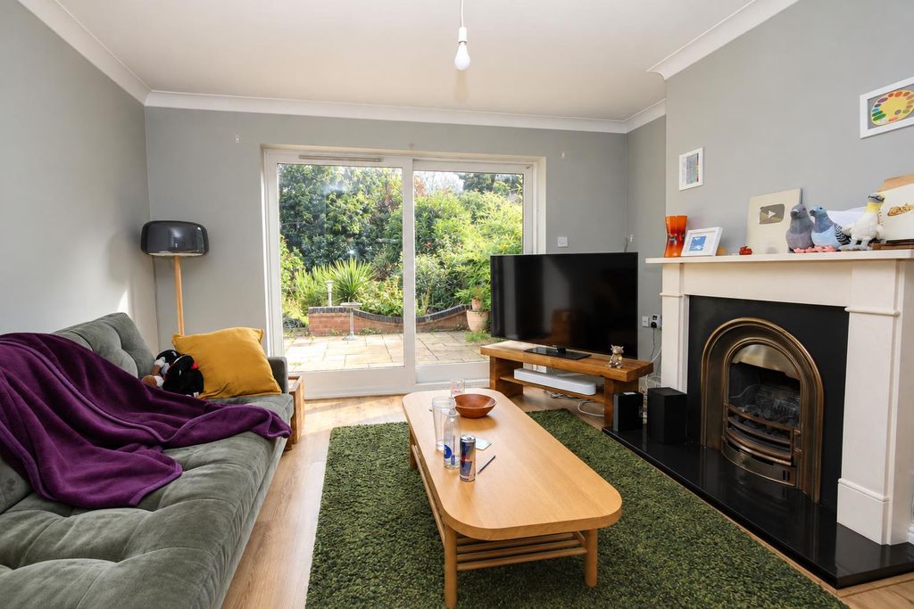 Property photo 3 of 17 9624E69A-6Cdd-460B-8Cb3-51925A92890F.Png