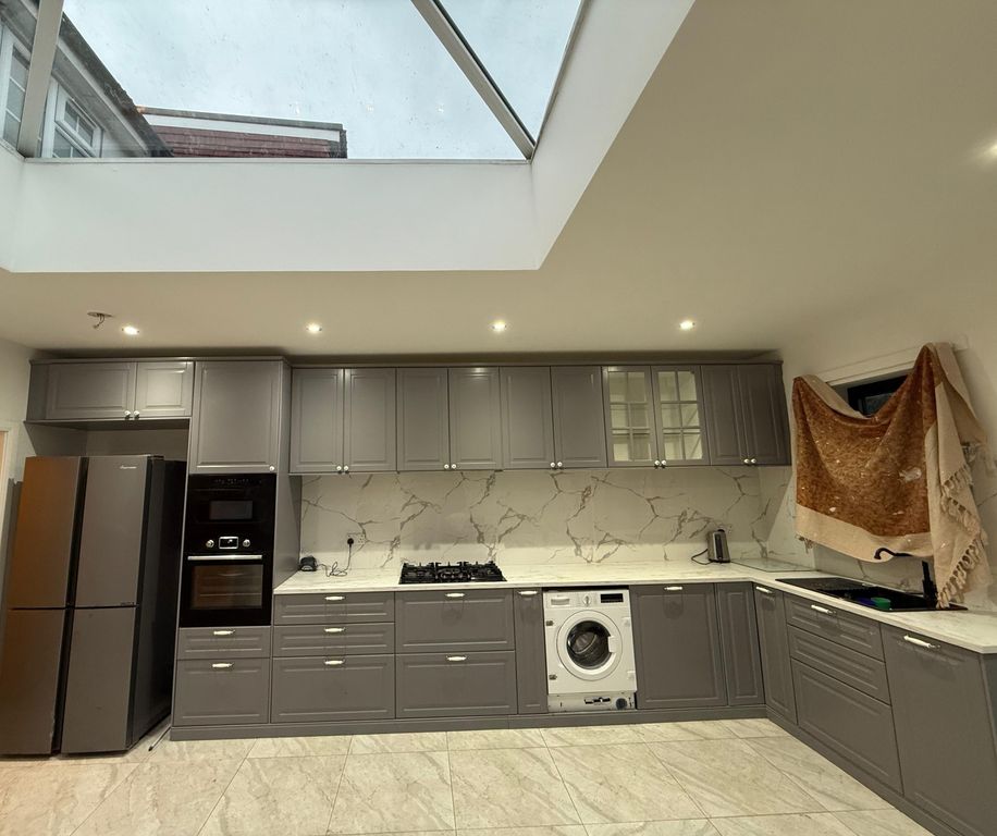 Property photo 2 of 12 Gallery