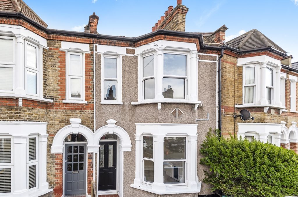 Property photo 1 of 6 470030 (1)