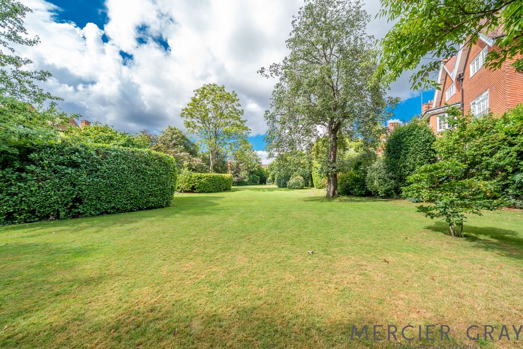 Property photo 2 of 32 Photo 27