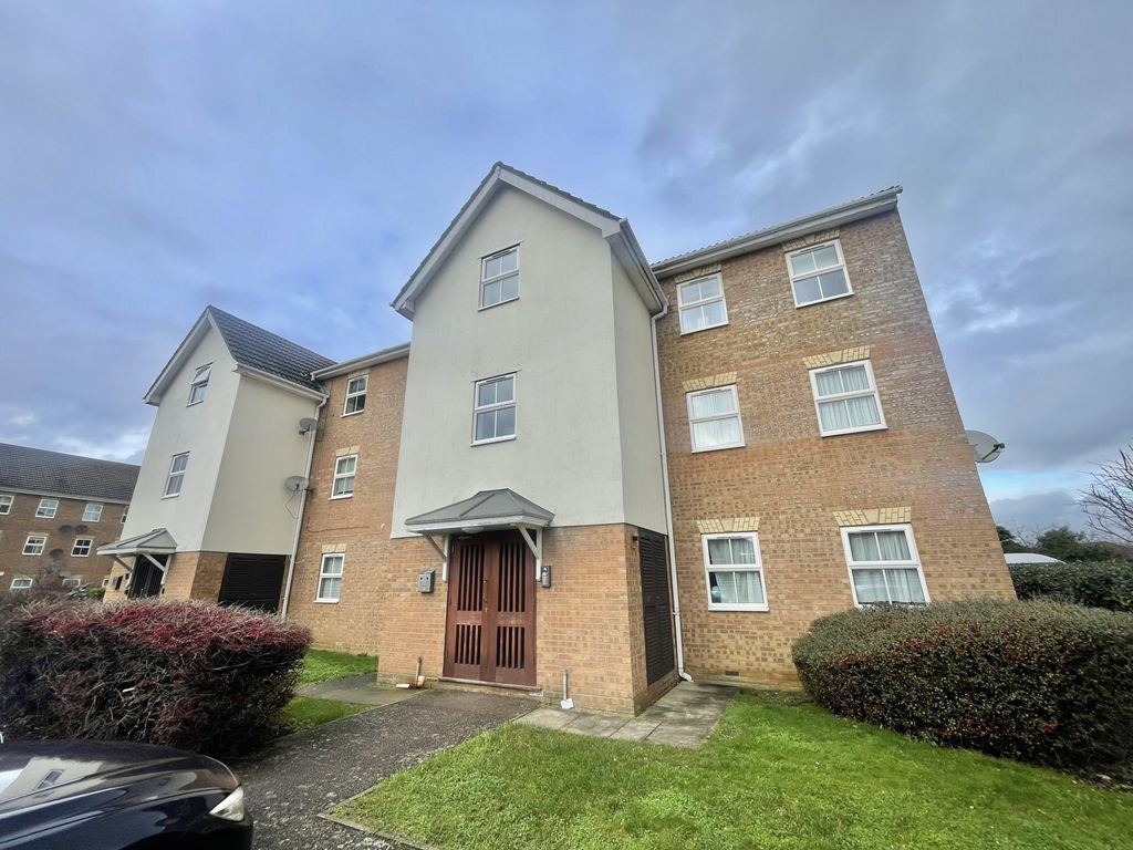 Property photo 1 of 8 Photo 2