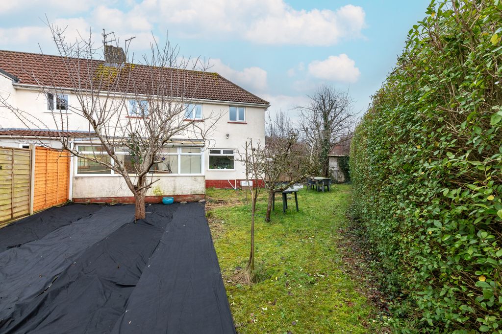 Property photo 2 of 21 16