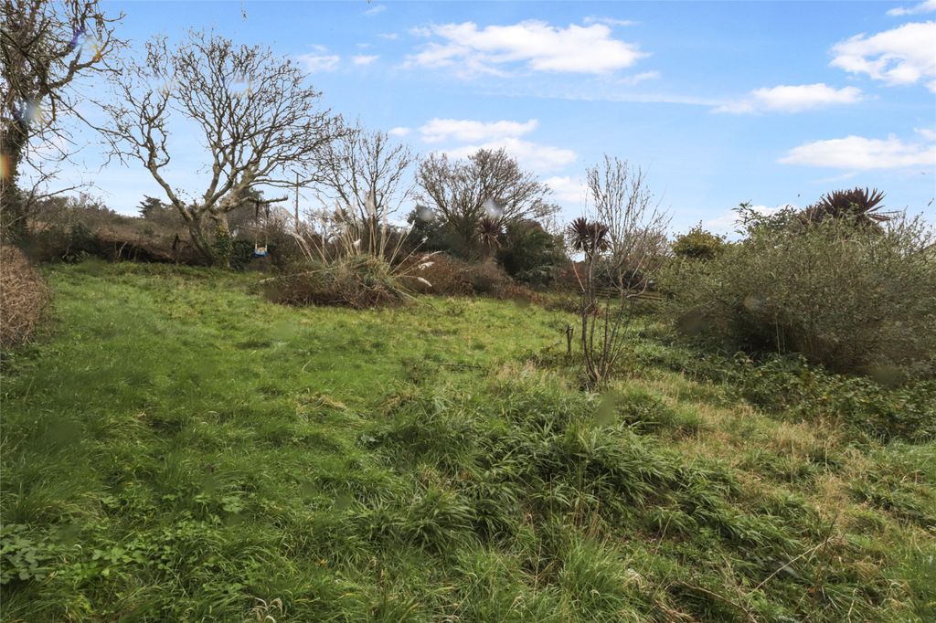 Property photo 3 of 19 3 - Picture No. 07