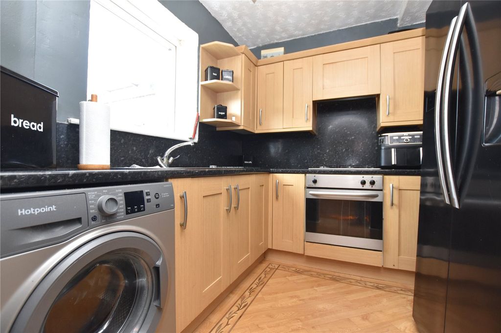 Property photo 2 of 16 Picture No. 04