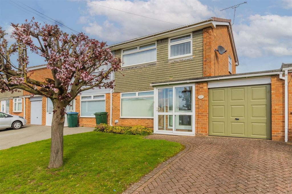 Property photo 1 of 24