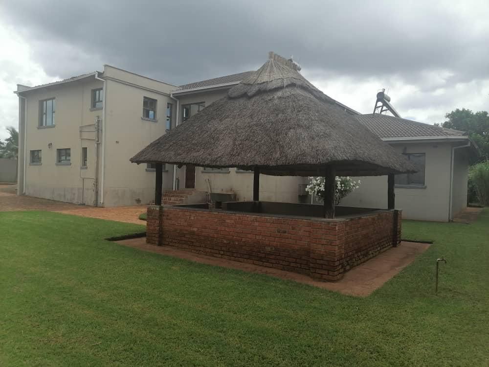 Property photo 3 of 11