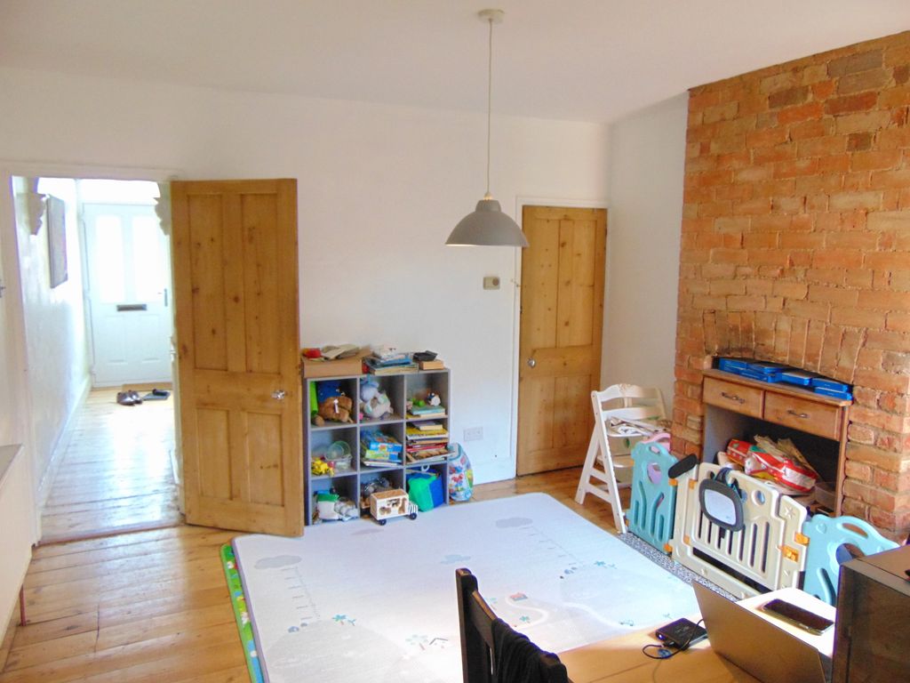 Property photo 3 of 8 Picture No. 04