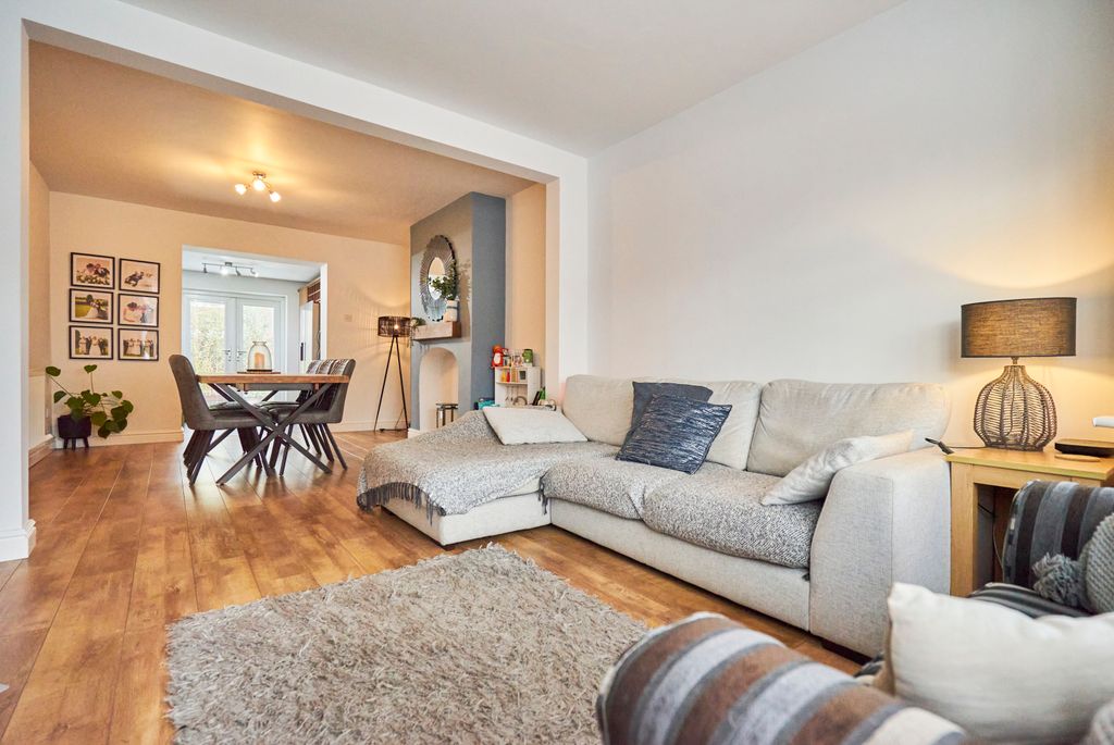 Property photo 2 of 23 Picture No. 02