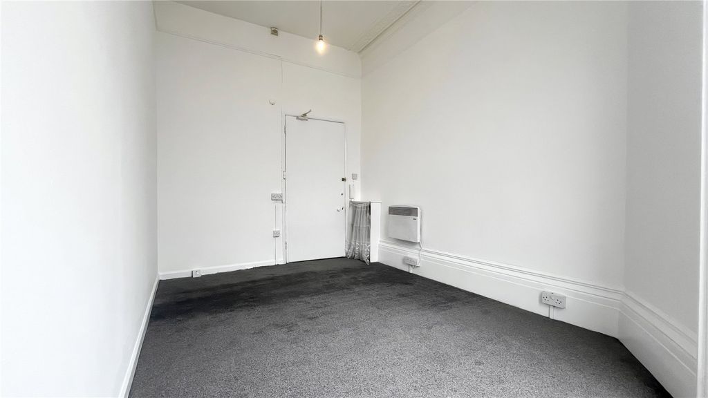 Property photo 2 of 6 Picture No. 03