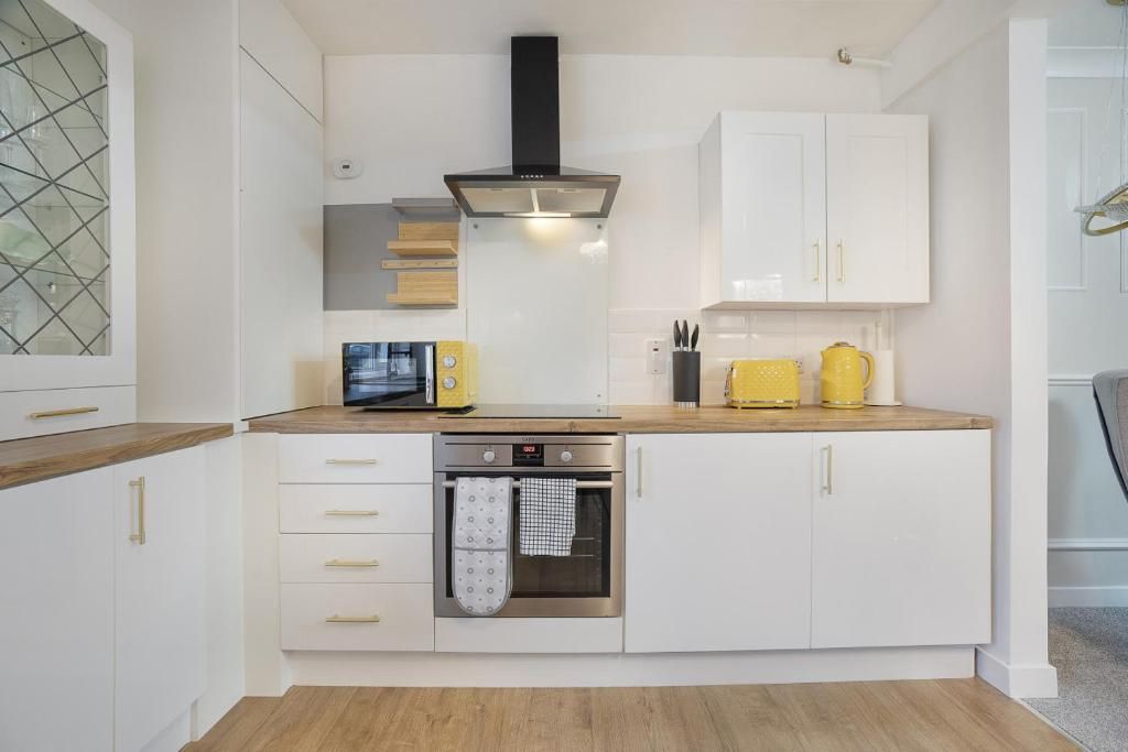 Property photo 2 of 30