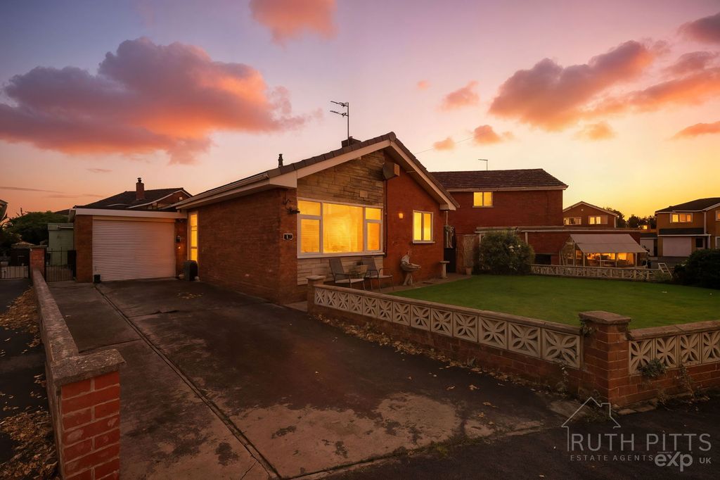 Property photo 3 of 24