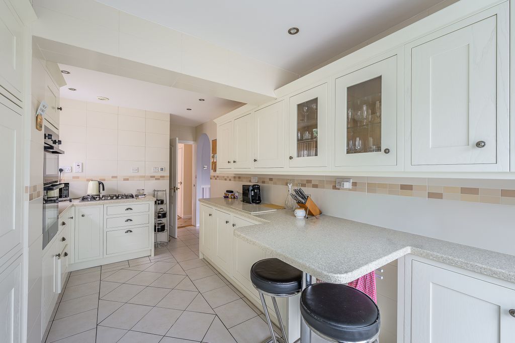 Property photo 3 of 35 Kitchen