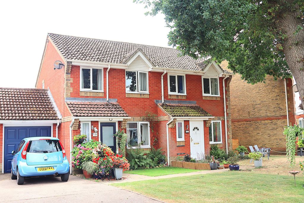 Property photo 1 of 12