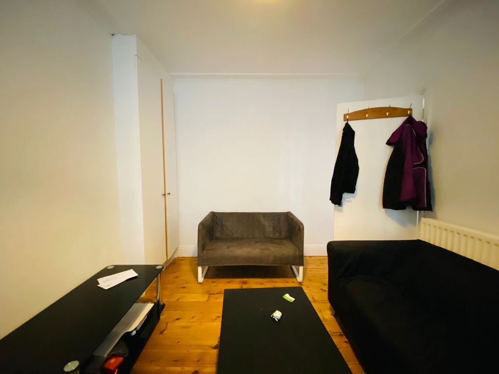 Property photo 3 of 10 Imported Image