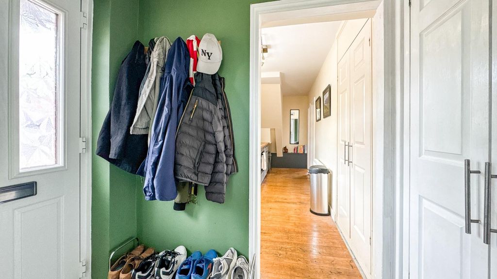 Property photo 3 of 16 Untitled-5453.Jpg