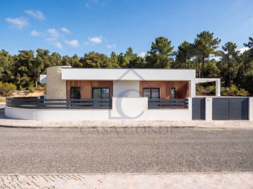 Property photo 3 of 11