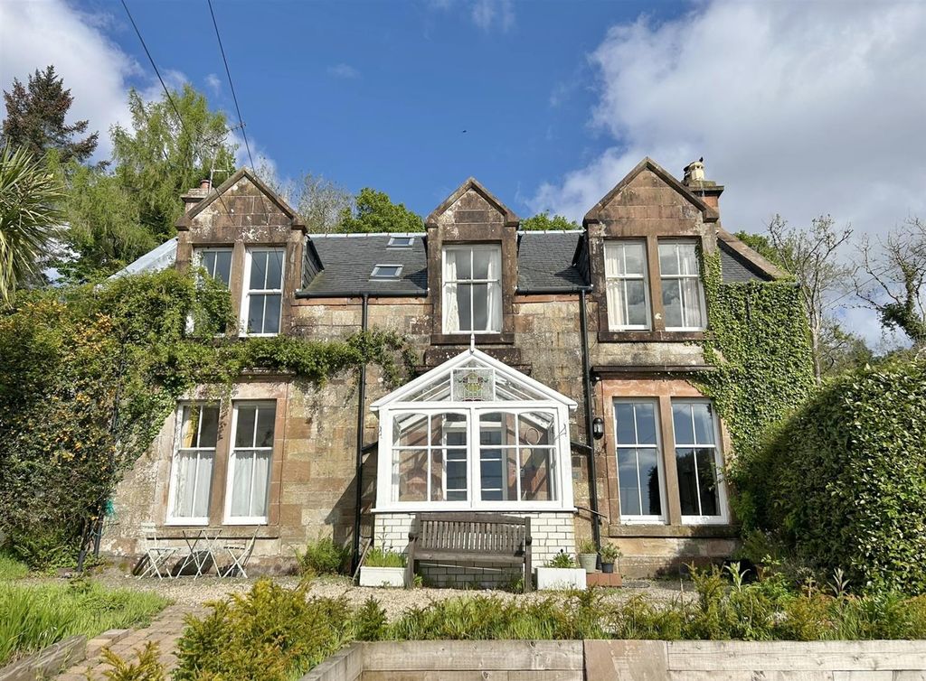 Property photo 3 of 44 Claveron