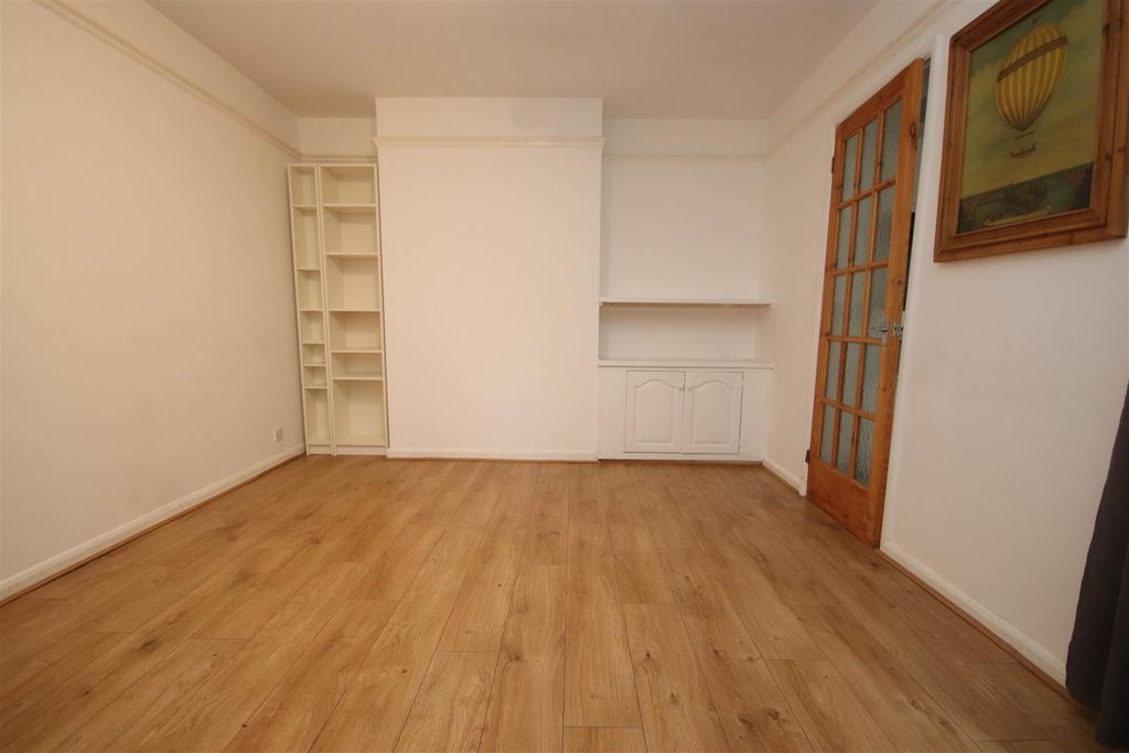 Property photo 2 of 12 Img_8950.Jpg