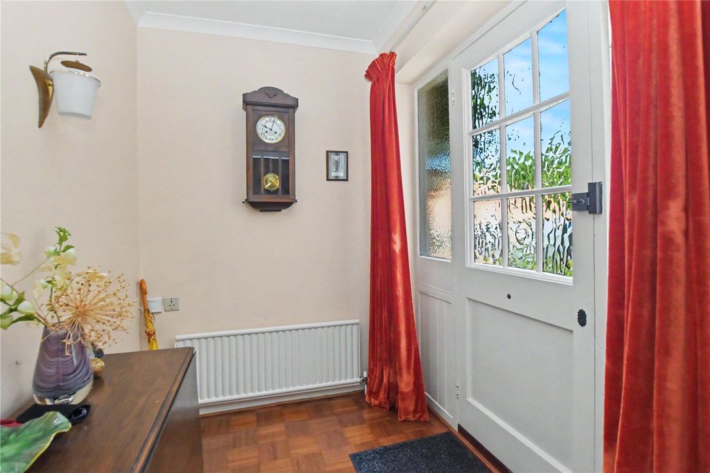 Property photo 3 of 35 Picture No. 02