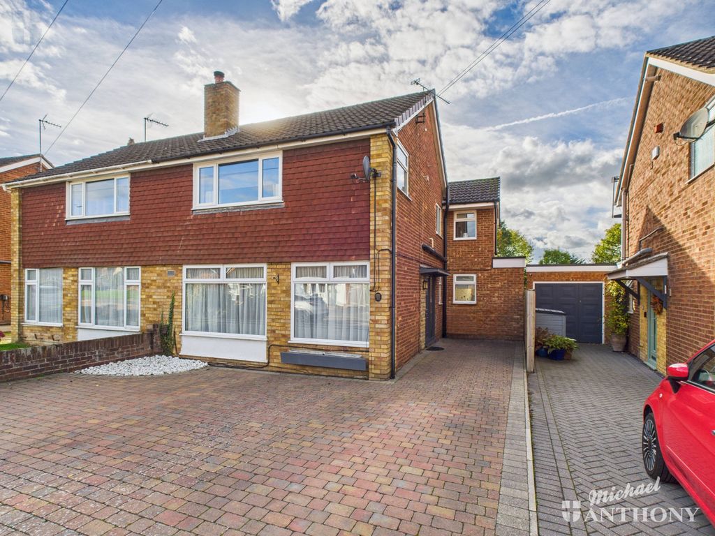 Property photo 1 of 20 Cam03218G0-Pr0805-Still001