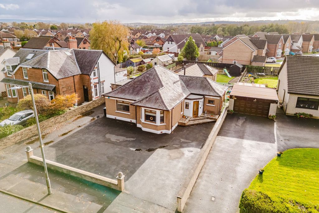 Property photo 1 of 33